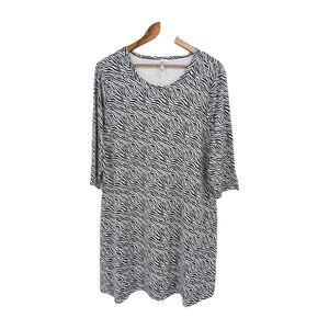 Lulu-B Dress Black White Stretchy Animal Print XL Zebra Casual Comfy Vacation